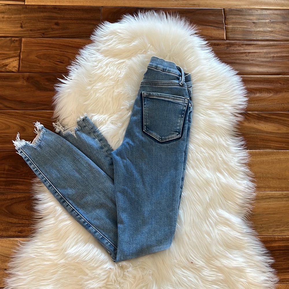 Good American Light Blue Skinny Jeans